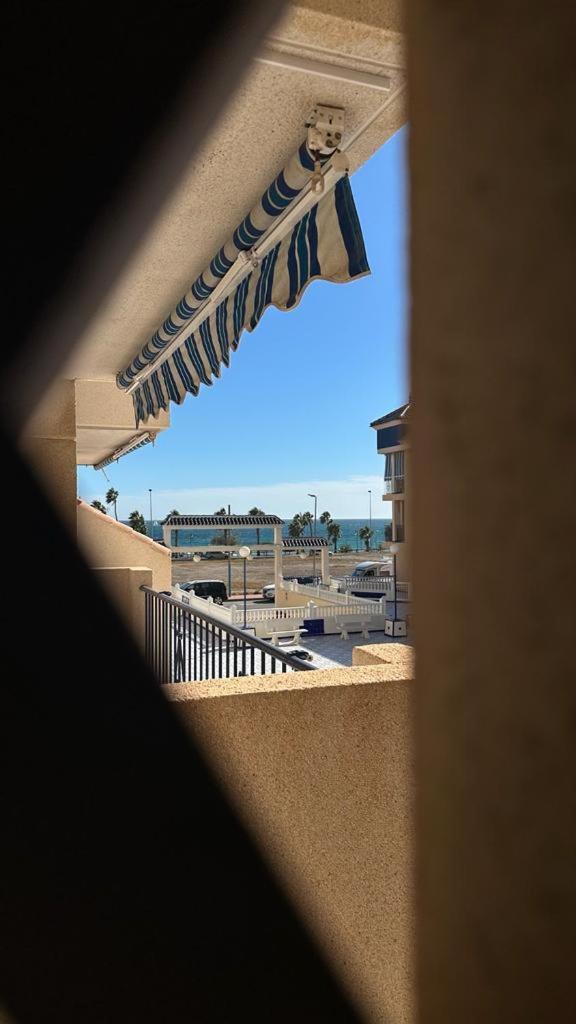 Playa De Los Naufragos Cozy Apartment With Pool Torrevieja Eksteriør billede